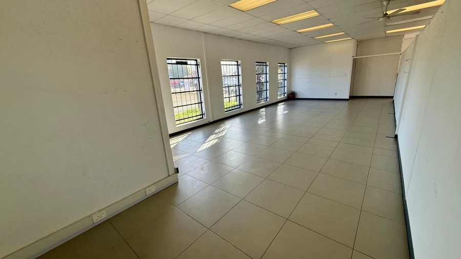 To Let commercial Property for Rent in Knysna Central Western Cape